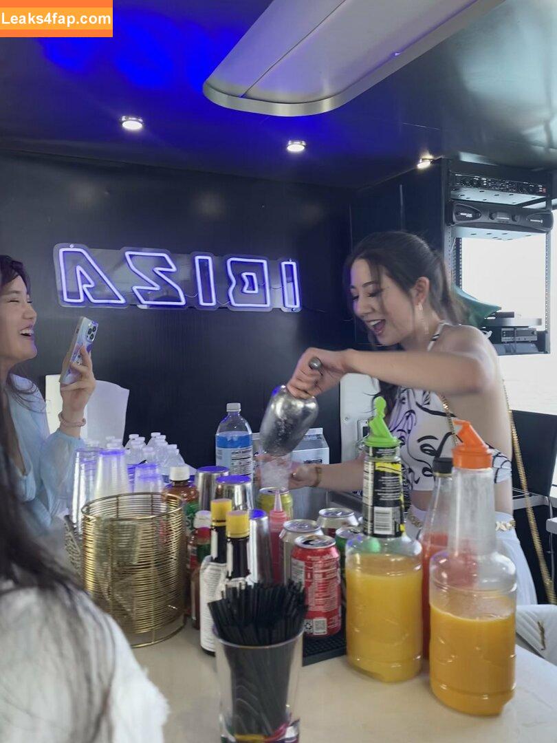 Fuslie / Leslie leaked photo photo #0365