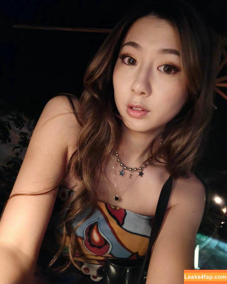 Fuslie / Leslie leaked photo photo #0413