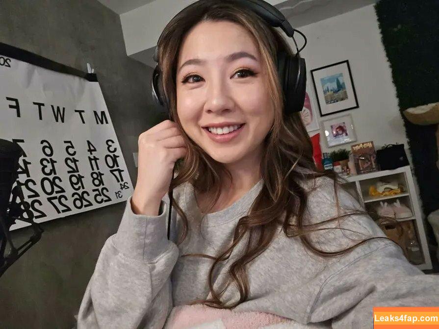 Fuslie / Leslie leaked photo photo #0591