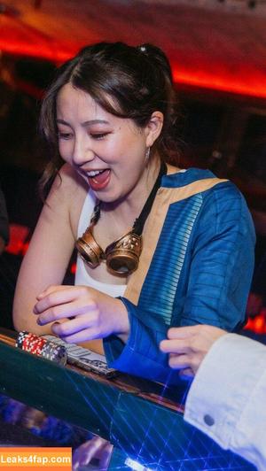 Fuslie фото #0644