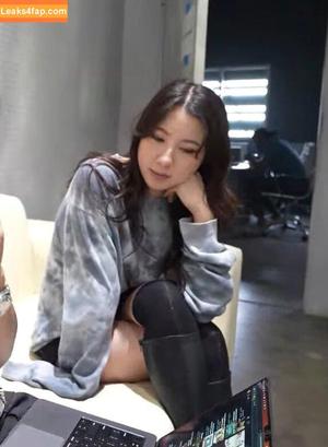 Fuslie фото #0680