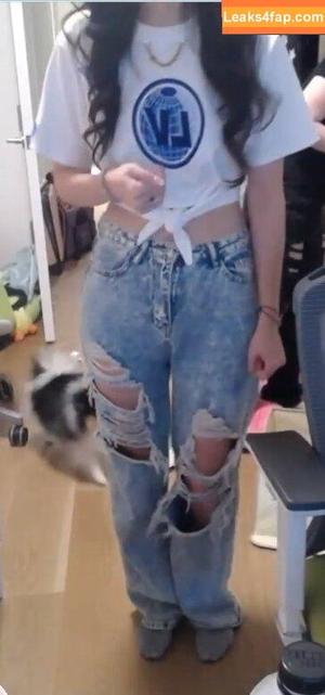 Fuslie фото #0795