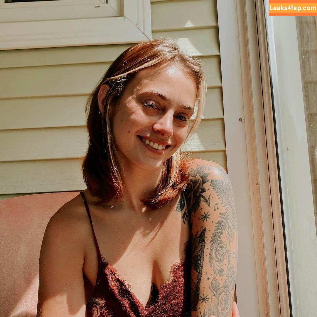 Garlyn DaSilva / gigid5222 / irishtwinmomlife leaked photo photo #0004