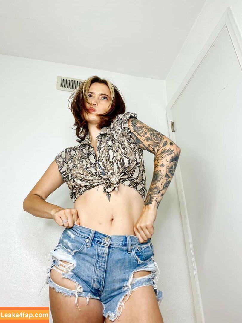 Garlyn DaSilva / gigid5222 / irishtwinmomlife leaked photo photo #0007