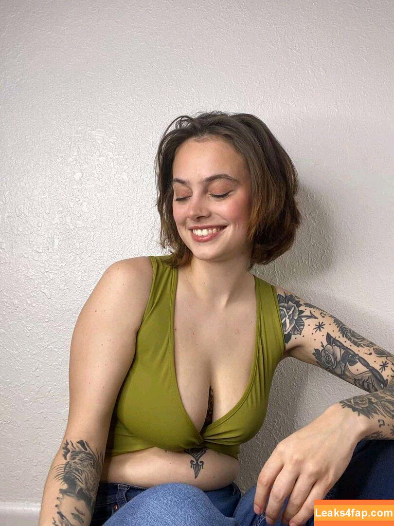 Garlyn DaSilva / gigid5222 / irishtwinmomlife leaked photo photo #0023