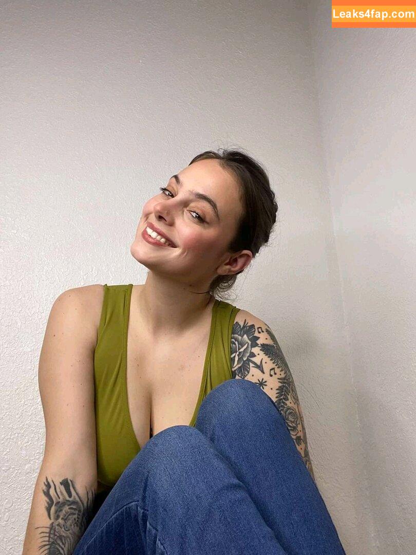Garlyn DaSilva / gigid5222 / irishtwinmomlife leaked photo photo #0038