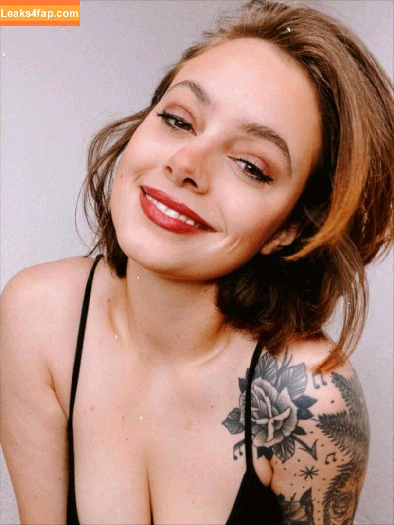Garlyn DaSilva / gigid5222 / irishtwinmomlife leaked photo photo #0044