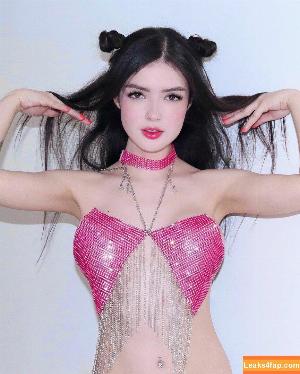 Germaine Colmenares photo #0020