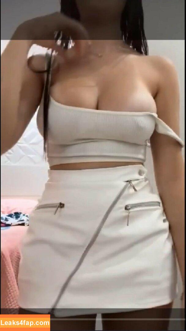 Gih Oliveira / giholiveiira__ leaked photo photo #0022