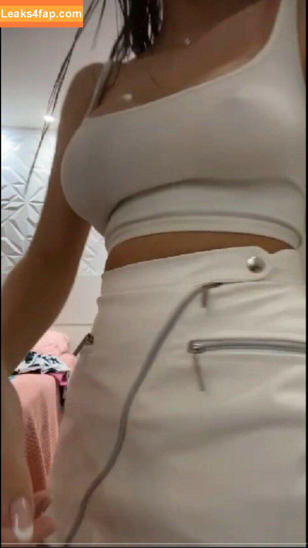 Gih Oliveira / giholiveiira__ leaked photo photo #0025