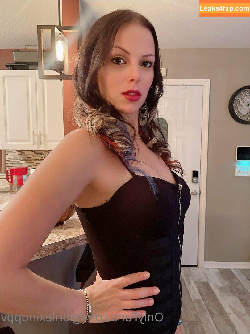 gionlexinoppv /  leaked photo photo #0019