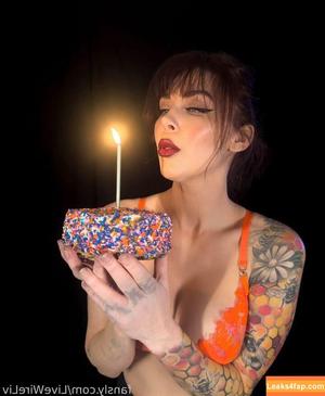 Girls Play фото #0118