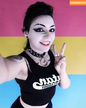 Girls Play фото #0196