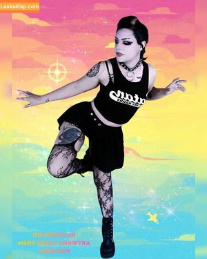 Girls Play фото #0197