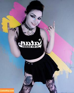 Girls Play фото #0199