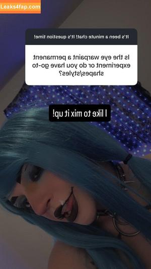 Girls Play photo #0253