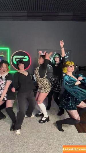 Girls Play фото #0294