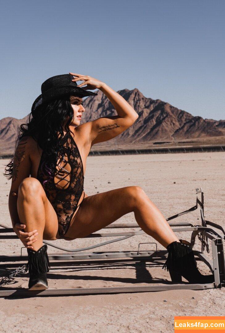 Girls With Guns / Firearms / mia.nicole.23 / wifi_diaries leaked photo photo #0061