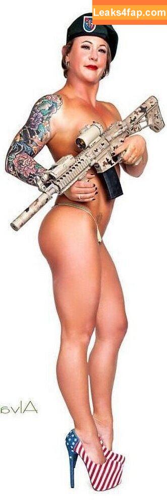 Girls With Guns / Firearms / mia.nicole.23 / wifi_diaries leaked photo photo #0244