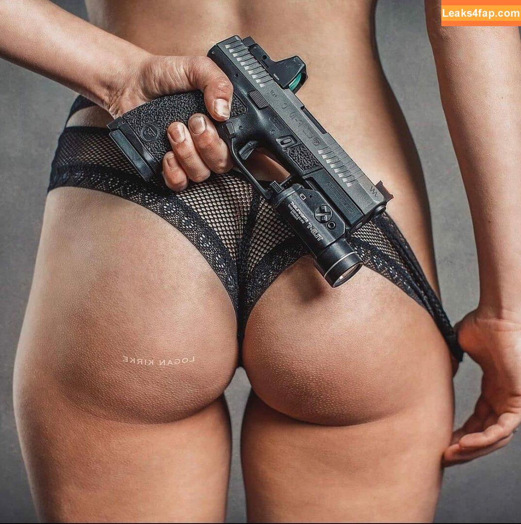 Girls With Guns / Firearms / mia.nicole.23 / wifi_diaries leaked photo photo #0266
