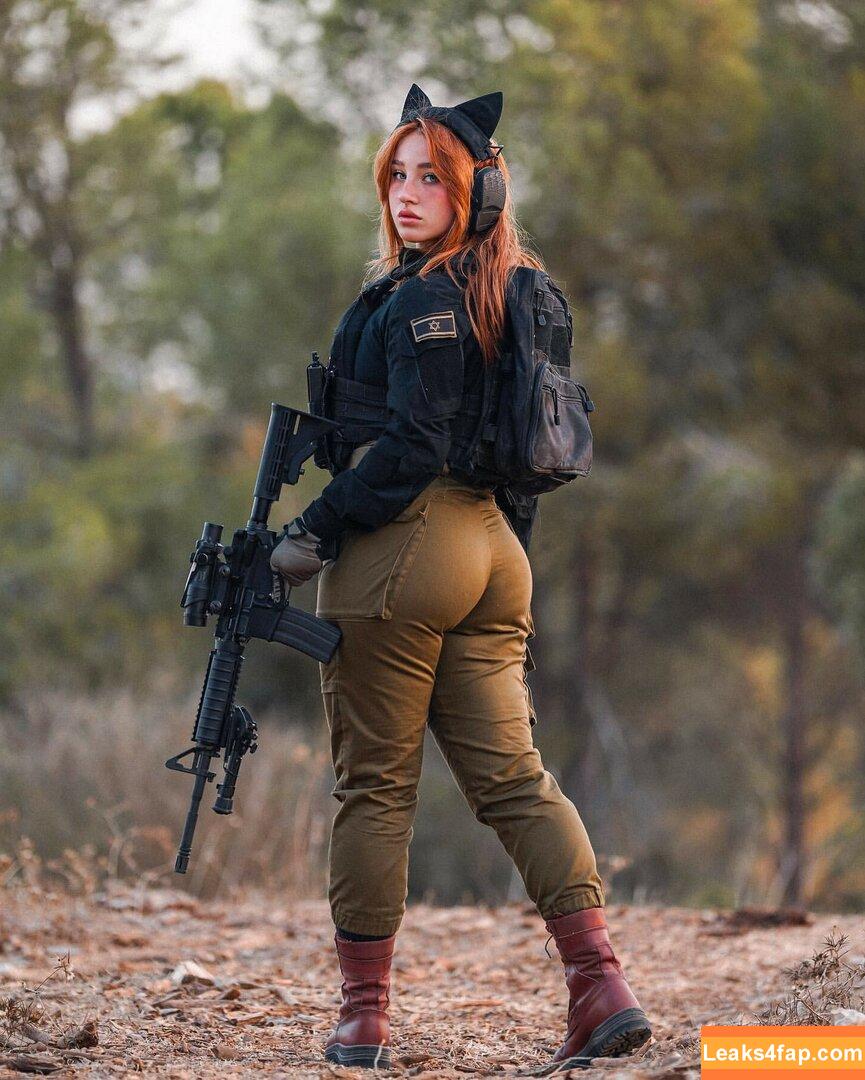 Girls With Guns / Firearms / mia.nicole.23 / wifi_diaries слитое фото фото #0374