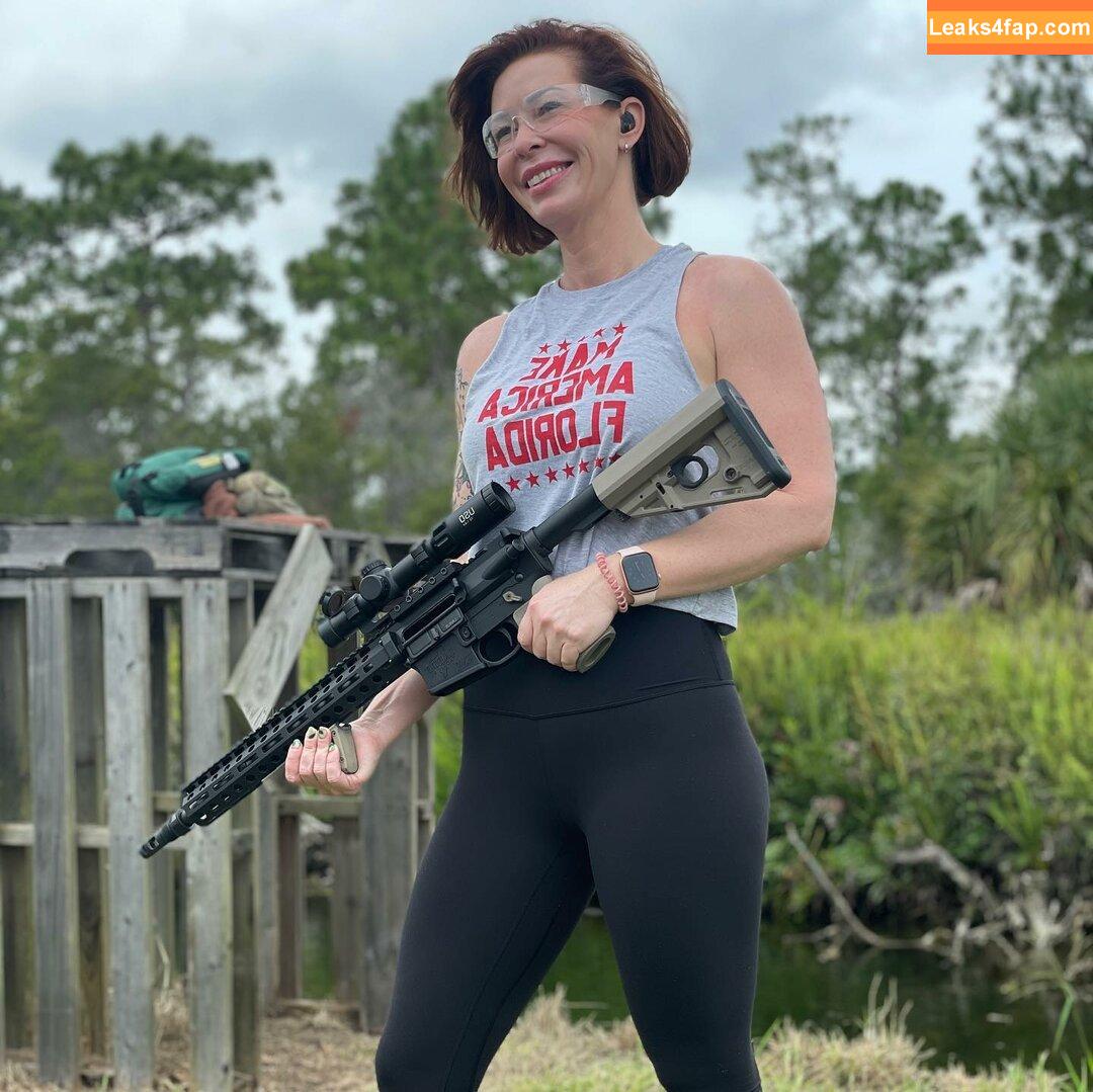 Girls With Guns / Firearms / mia.nicole.23 / wifi_diaries leaked photo photo #0431