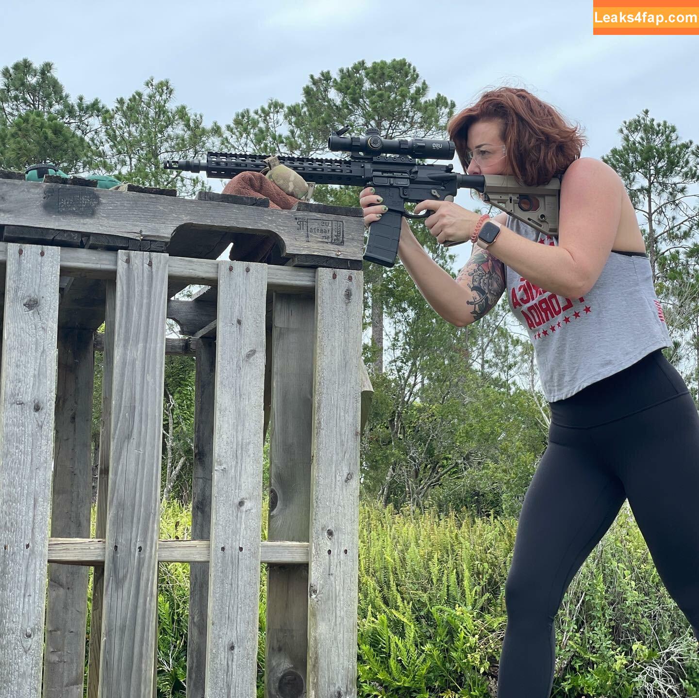 Girls With Guns / Firearms / mia.nicole.23 / wifi_diaries leaked photo photo #0433