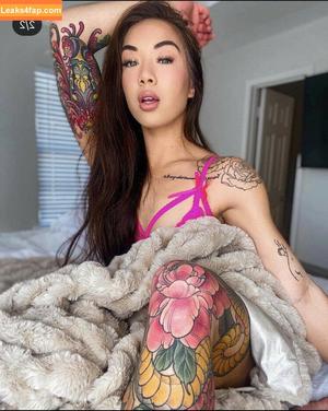 Girls With Guns photo #0213