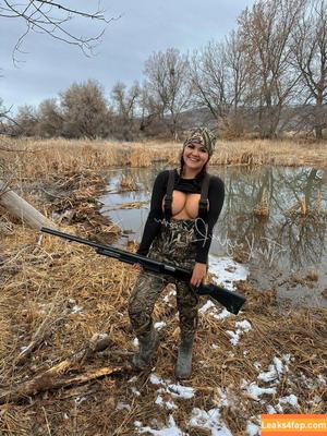 Girls With Guns photo #0256