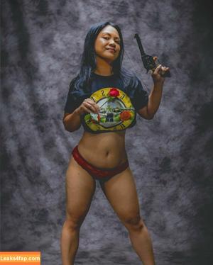 Girls With Guns photo #0288
