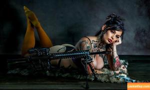 Girls With Guns photo #0306
