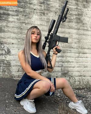 Girls With Guns photo #0360