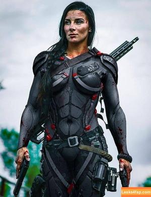 Girls With Guns photo #0451