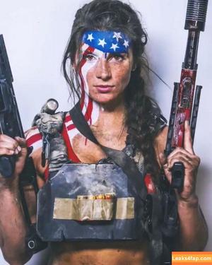 Girls With Guns photo #0456