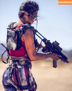 Girls With Guns photo #0462