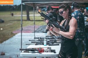 Girls With Guns photo #0466