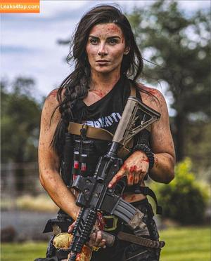 Girls With Guns photo #0468