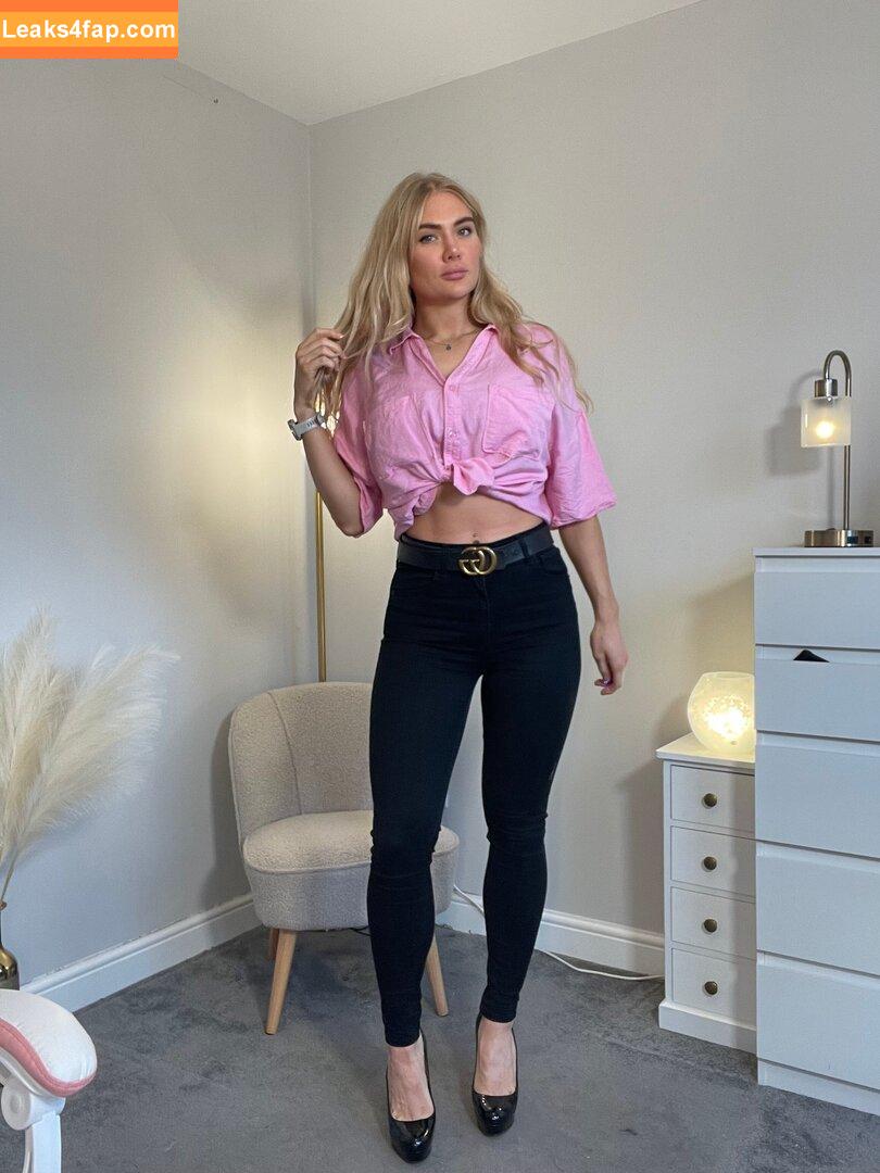 goddessdommelia /  leaked photo photo #0022