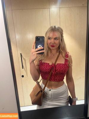 goddessdommelia photo #0007