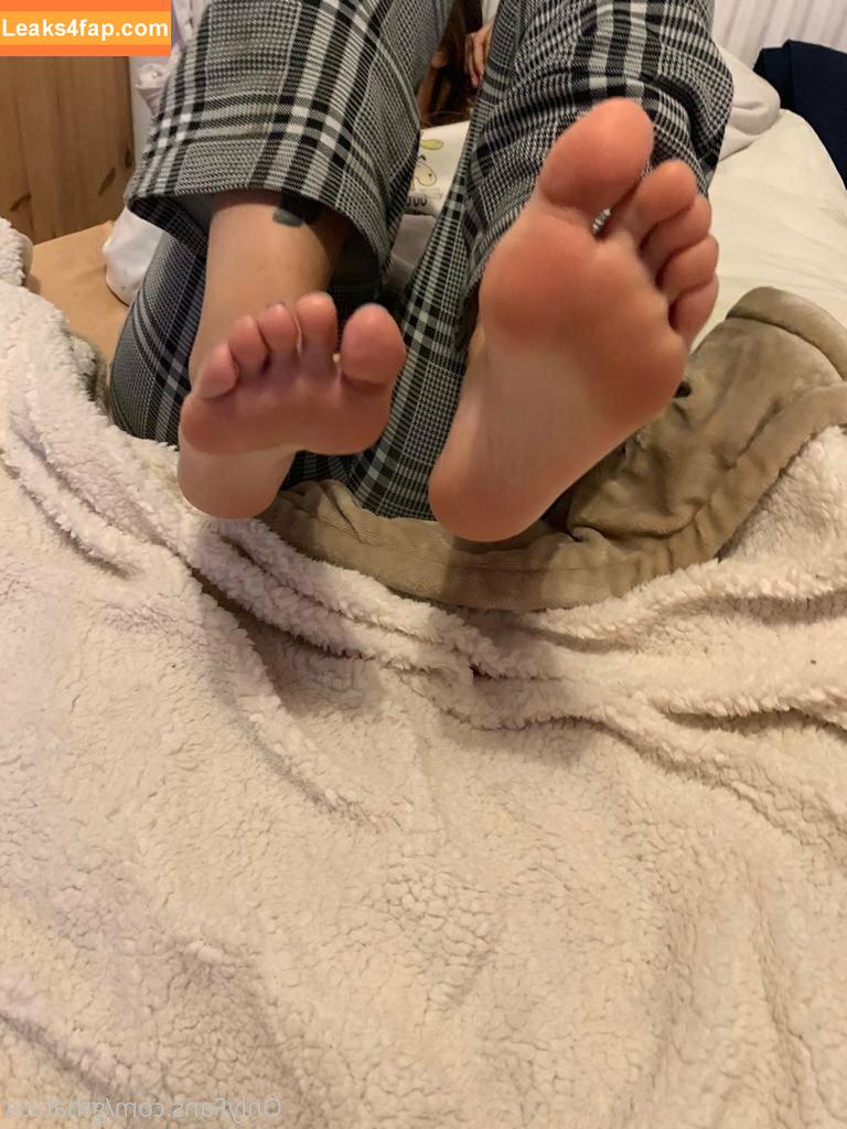 gthatass /  leaked photo photo #0106