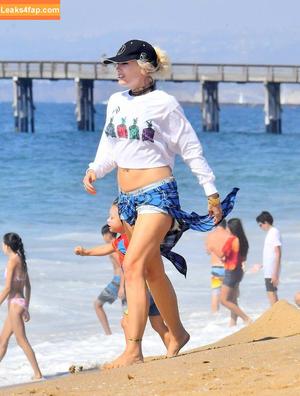 Gwen Stefani photo #0043