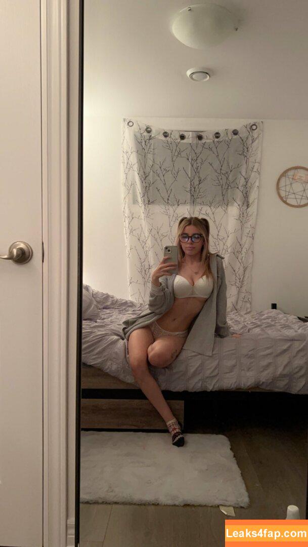 Hailey Phillips /  / haileychechik / haileyphilllips / maybeehailey leaked photo photo #0022