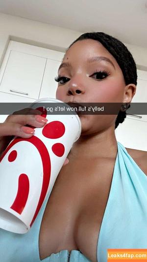 Halle Bailey photo #0002