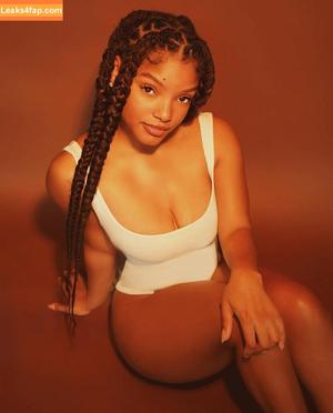 Halle Bailey photo #0021