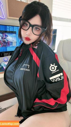 Hana Bunny photo #2693