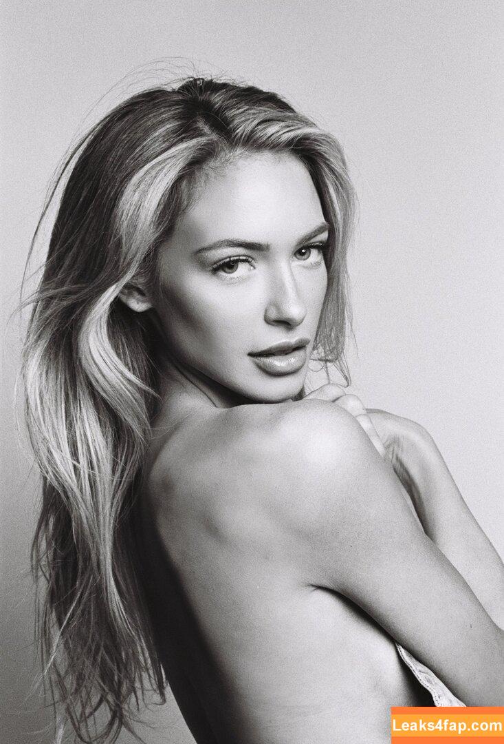Hannah Cpalmer /  leaked photo photo #0007