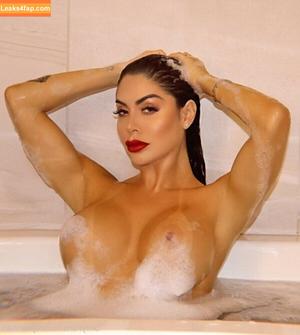 Hannah Gonzalez photo #0013