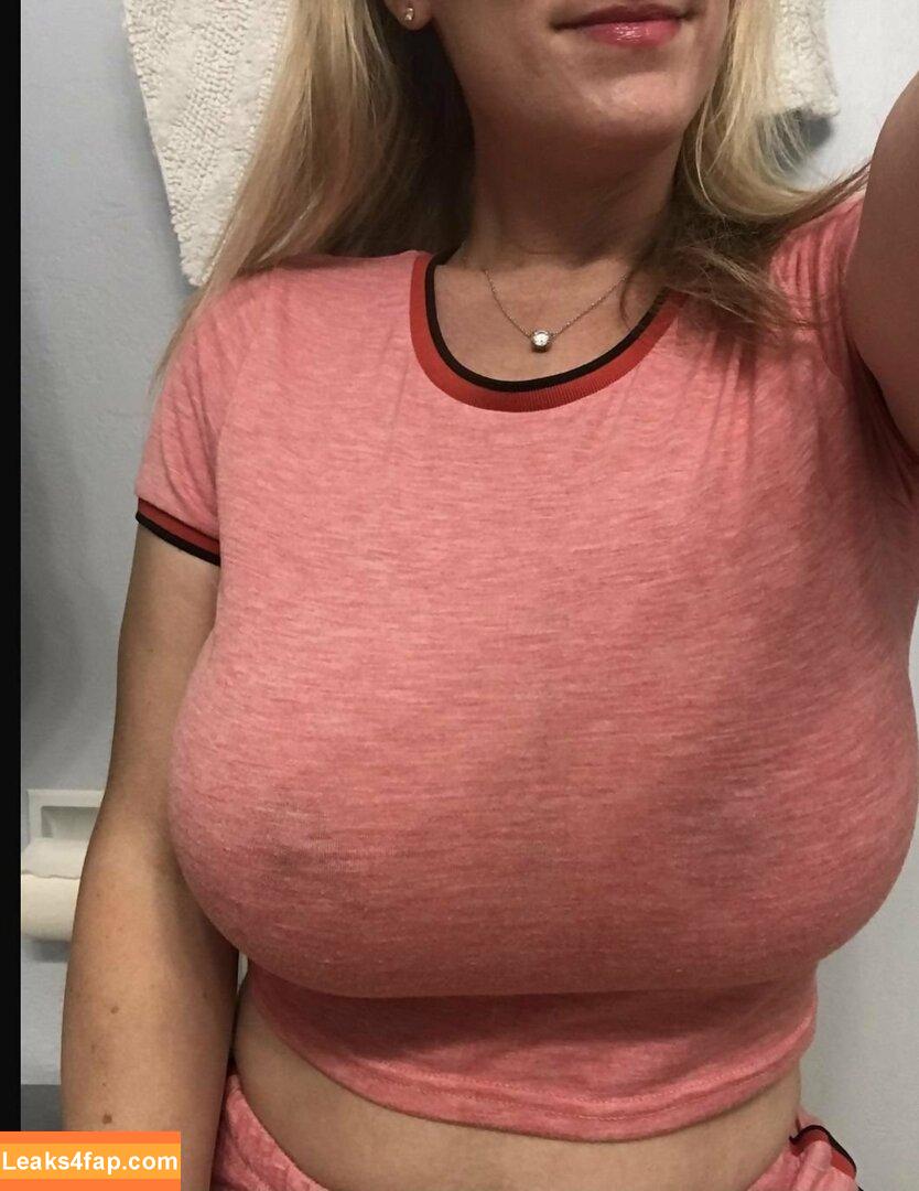 HannaH / hannah28h / hannah28hh / hannahowo / itshannahowo leaked photo photo #0048