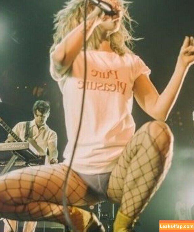 Hayley Williams / meepyfreepy / yelyahwilliams leaked photo photo #0043