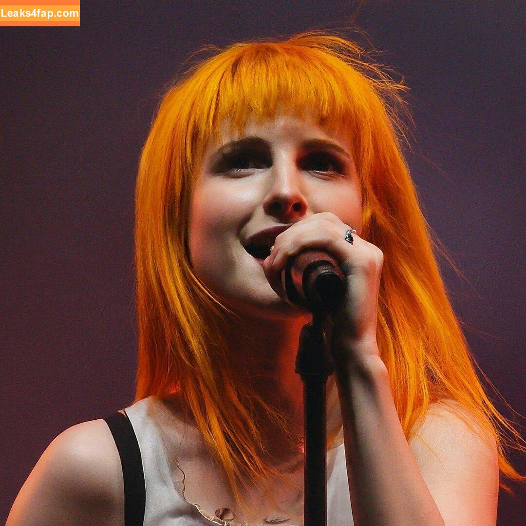 Hayley Williams / meepyfreepy / yelyahwilliams leaked photo photo #0055
